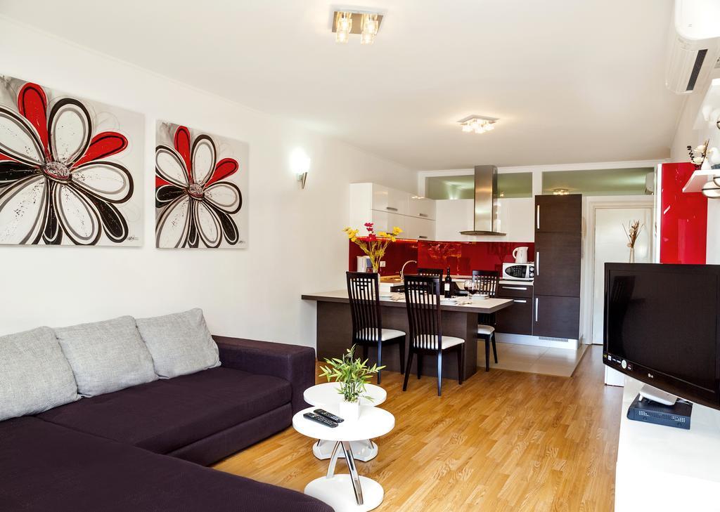 Apartment Lejo Omiš Екстериор снимка