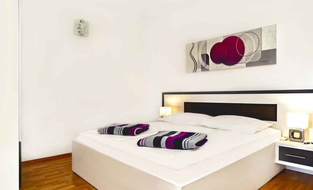 Apartment Lejo Omiš Екстериор снимка